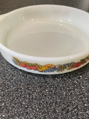 Anchor hocking harvest fruit baking dish. # 429.  Vintage!!!